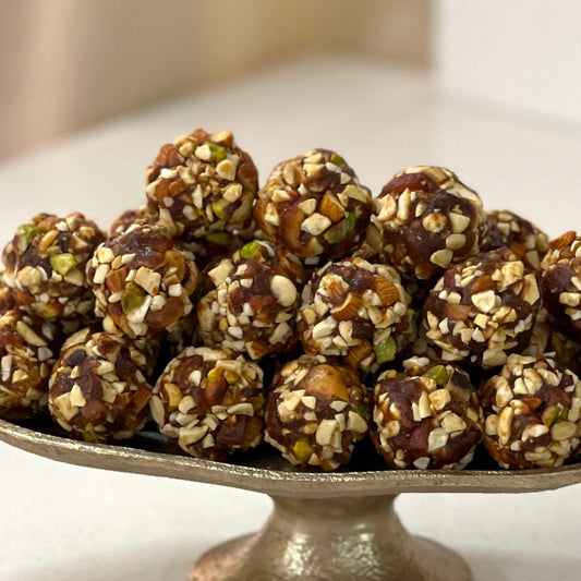 1 kg Dry Fruit Laddu